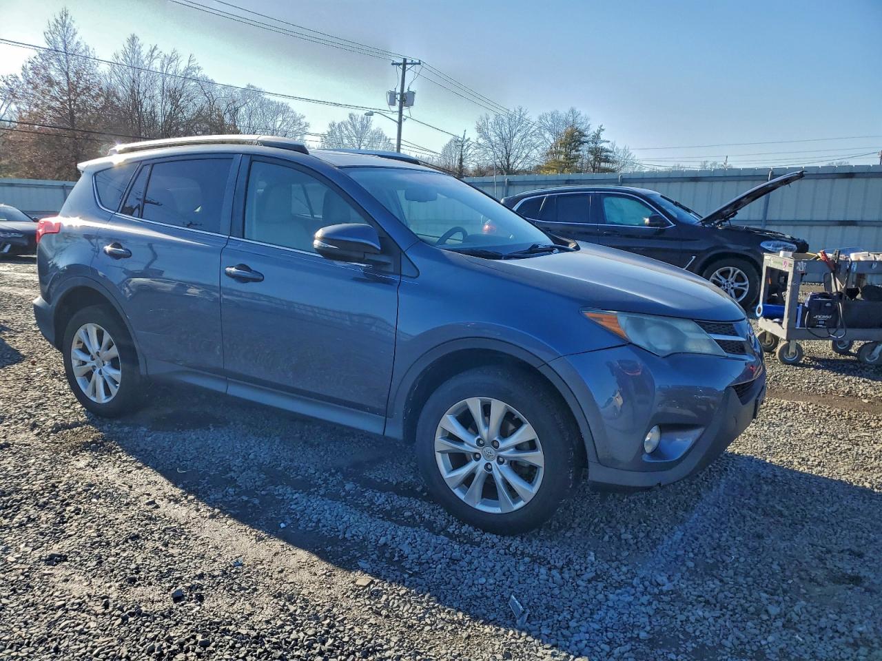 2013 TOYOTA RAV4 LIMITED photo 4
