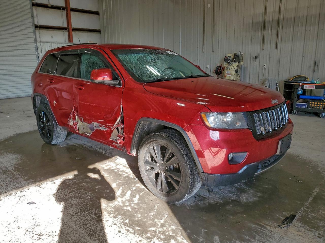 2012 JEEP GRAND CHEROKEE LAREDO photo 4