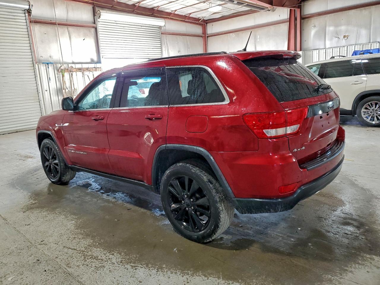 2012 JEEP GRAND CHEROKEE LAREDO photo 2