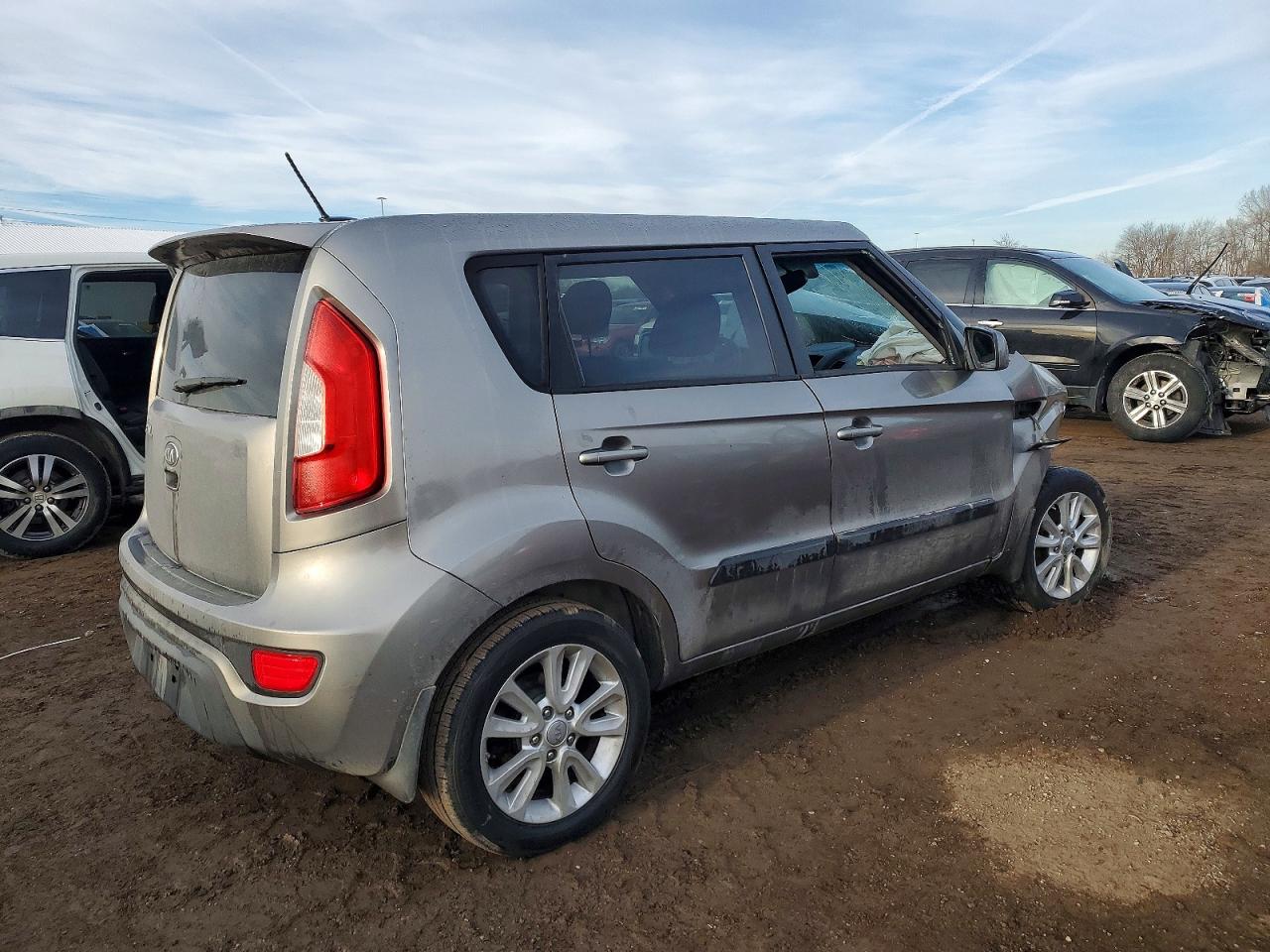 2013 KIA SOUL photo 3