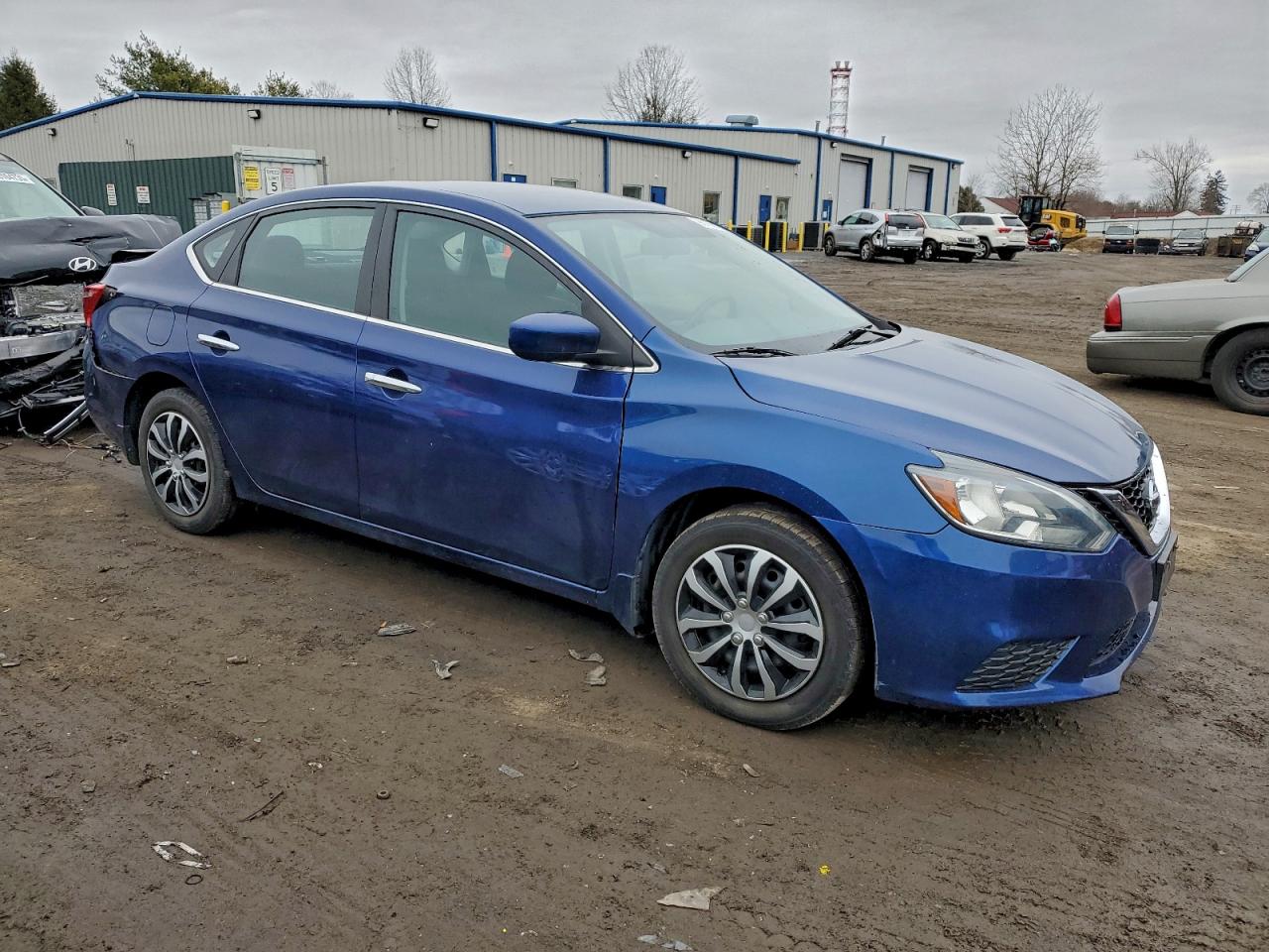 2017 NISSAN SENTRA S photo 4