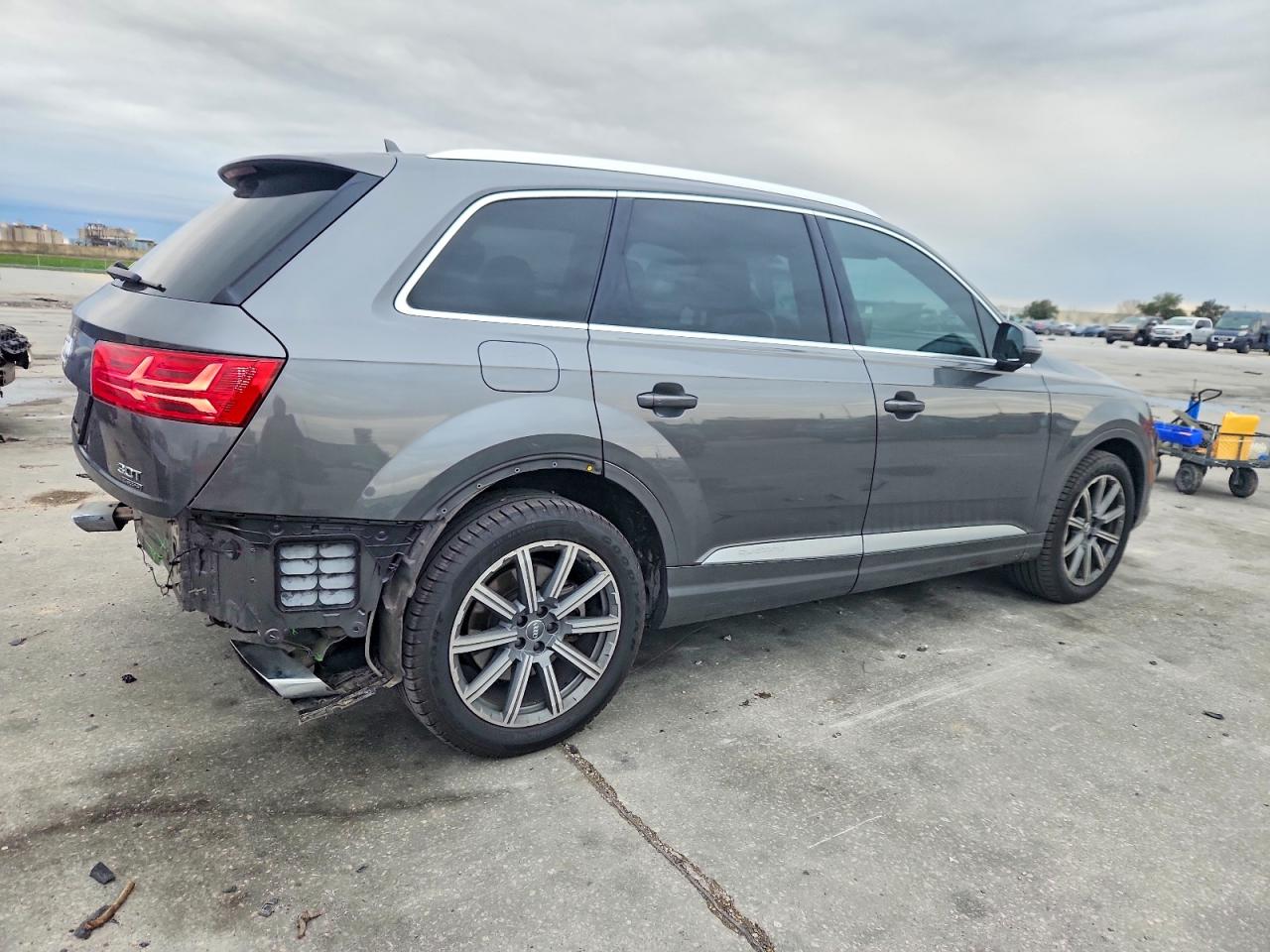2018 AUDI Q7 PRESTIGE photo 3