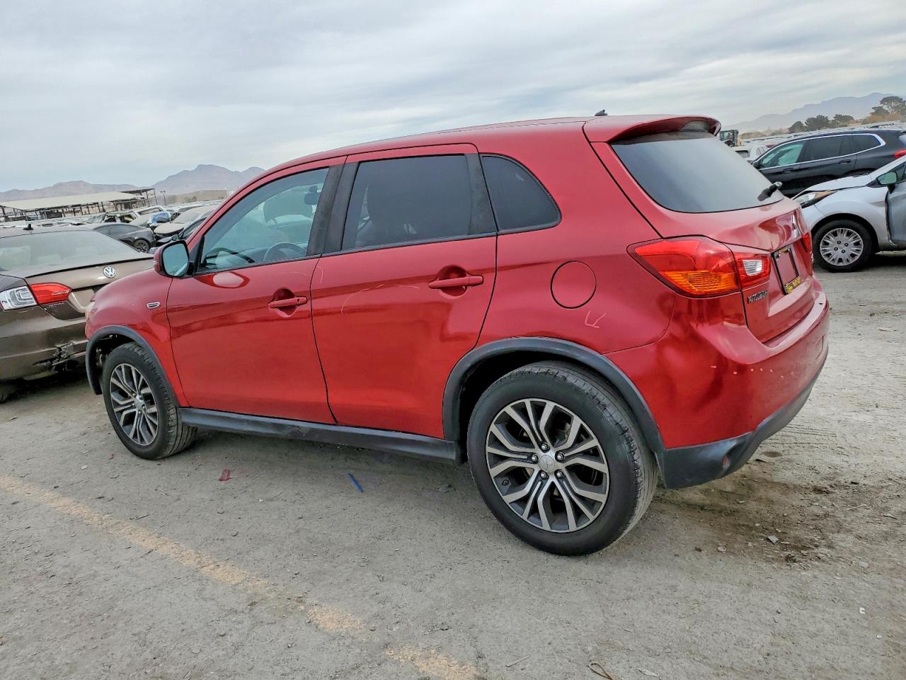 2016 MITSUBISHI OUTLANDER SPORT ES photo 2