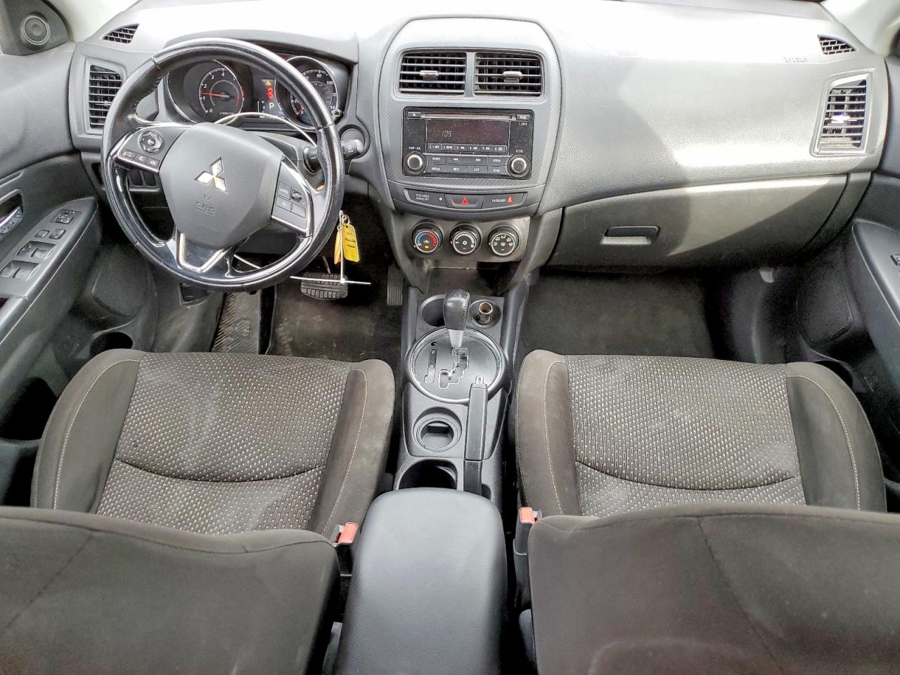 2016 MITSUBISHI OUTLANDER SPORT ES photo 8