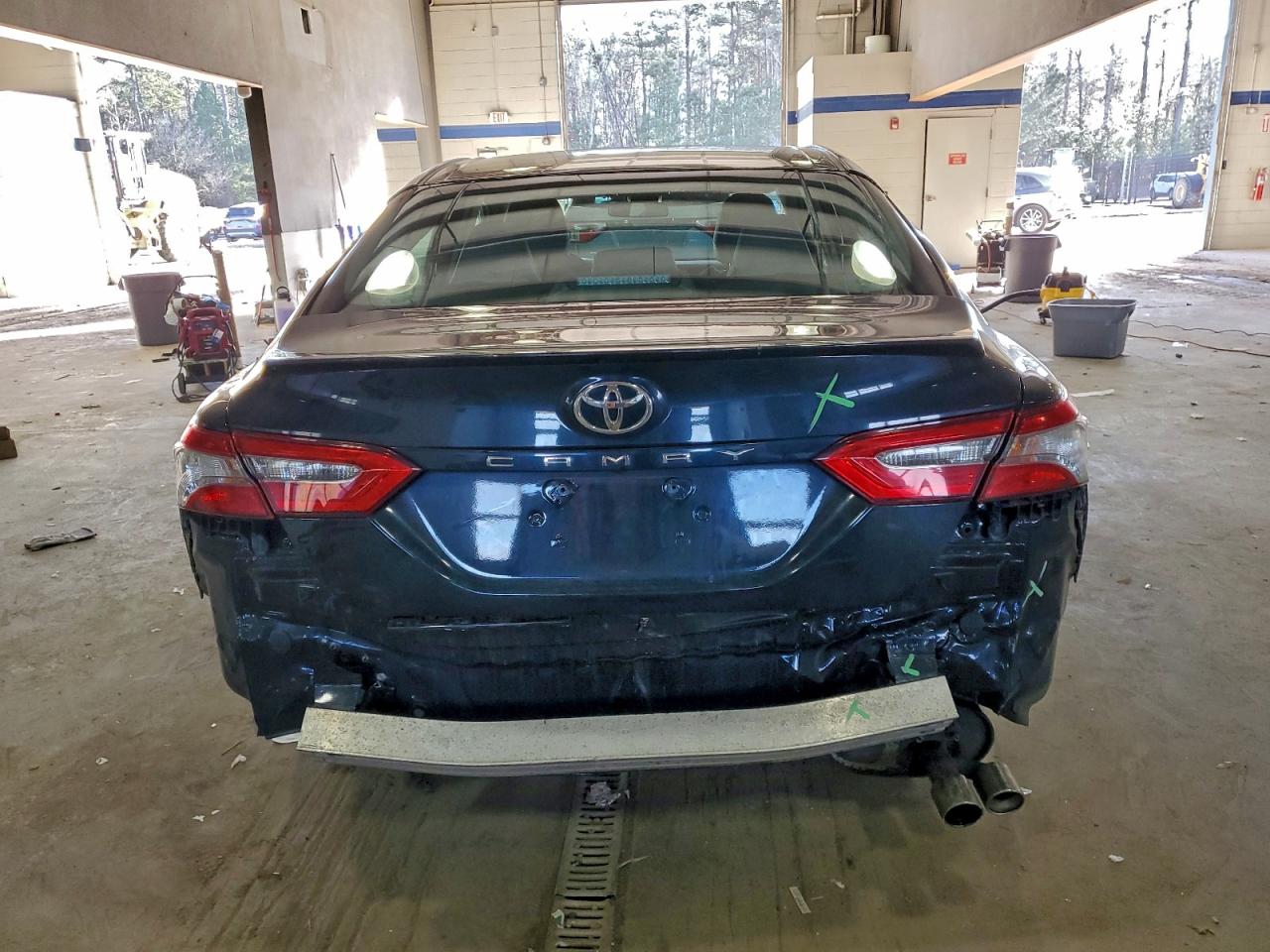 2018 TOYOTA CAMRY L photo 6