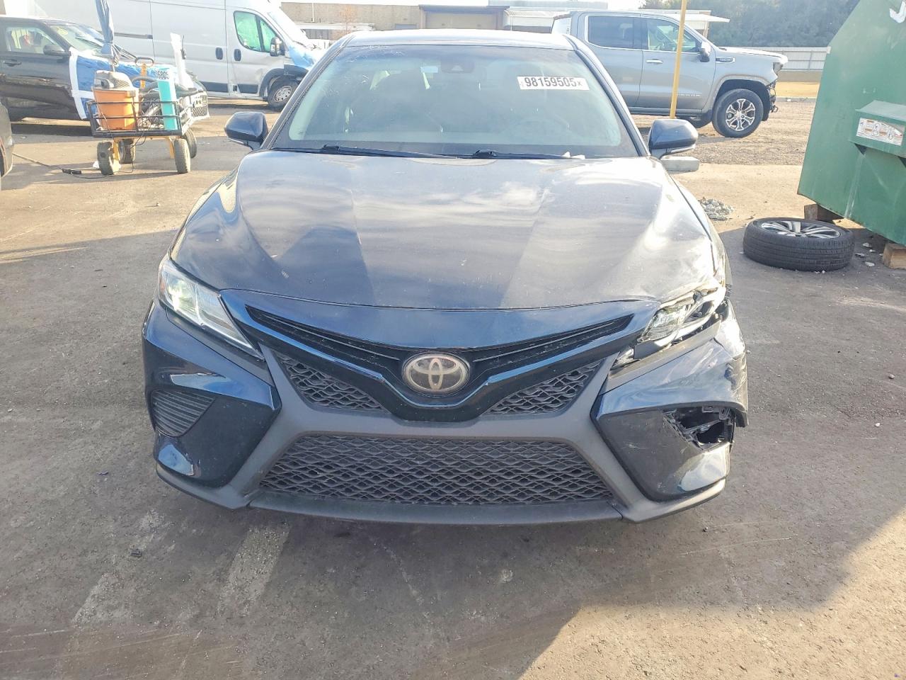 2018 TOYOTA CAMRY L photo 5