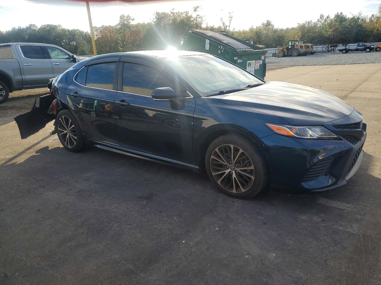 2018 TOYOTA CAMRY L photo 4