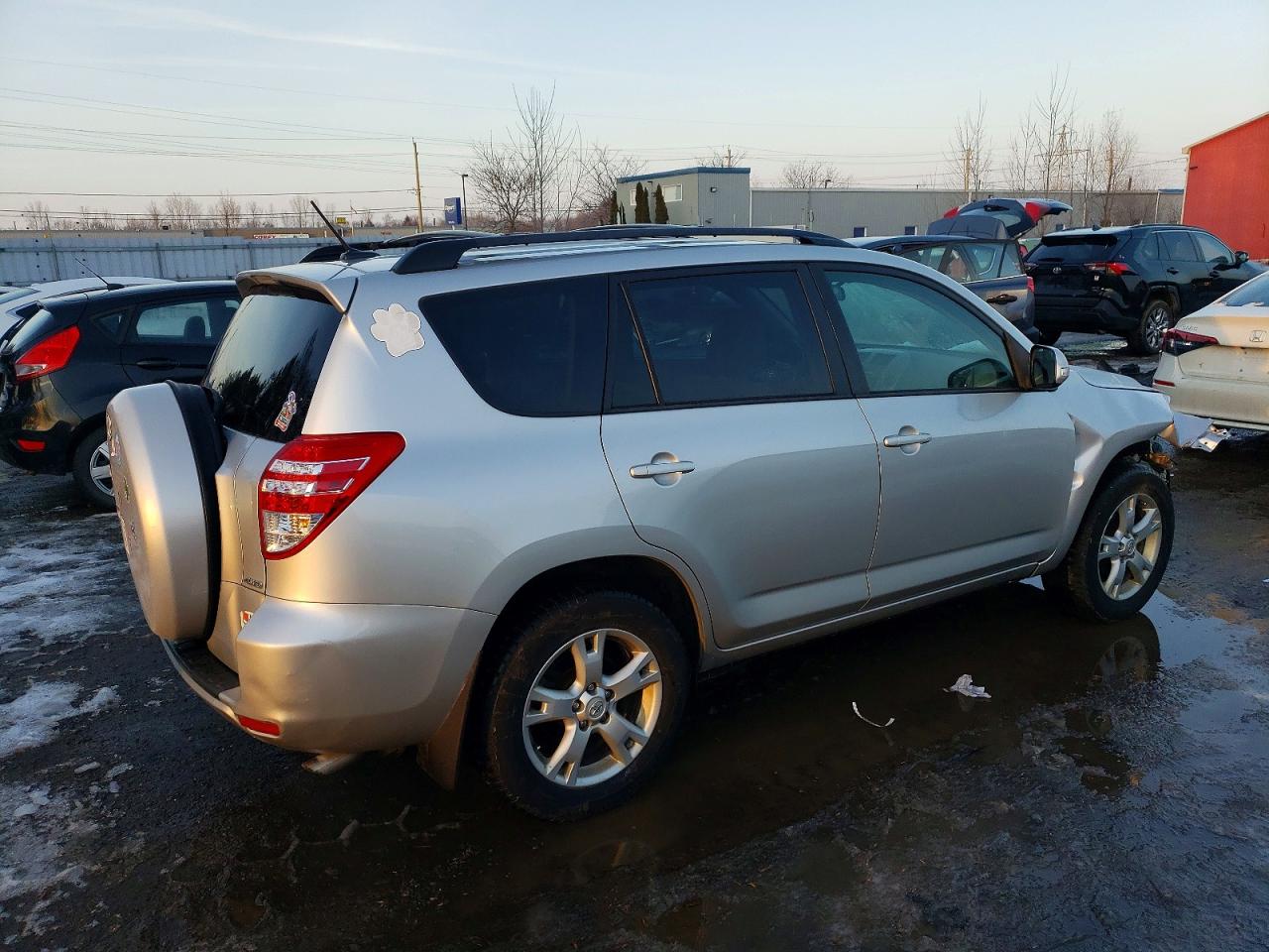 2012 TOYOTA RAV4 photo 3