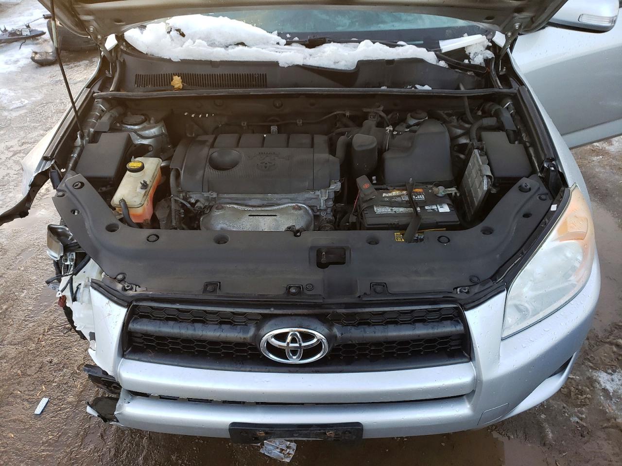 2012 TOYOTA RAV4 photo 12