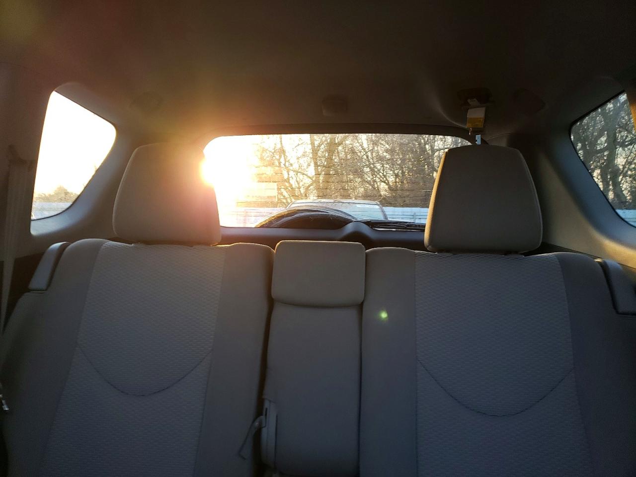 2012 TOYOTA RAV4 photo 10