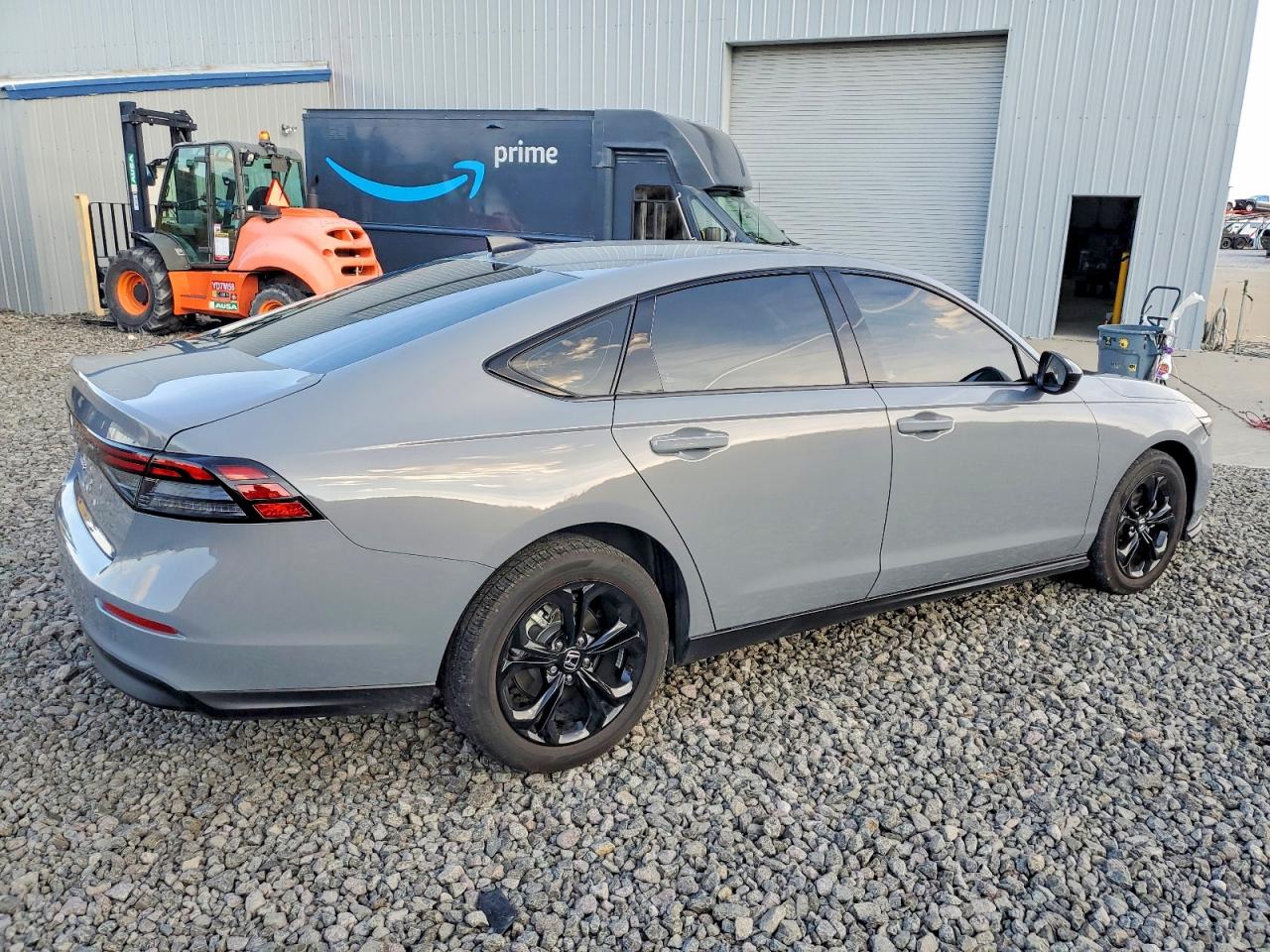 2025 HONDA ACCORD SE photo 3