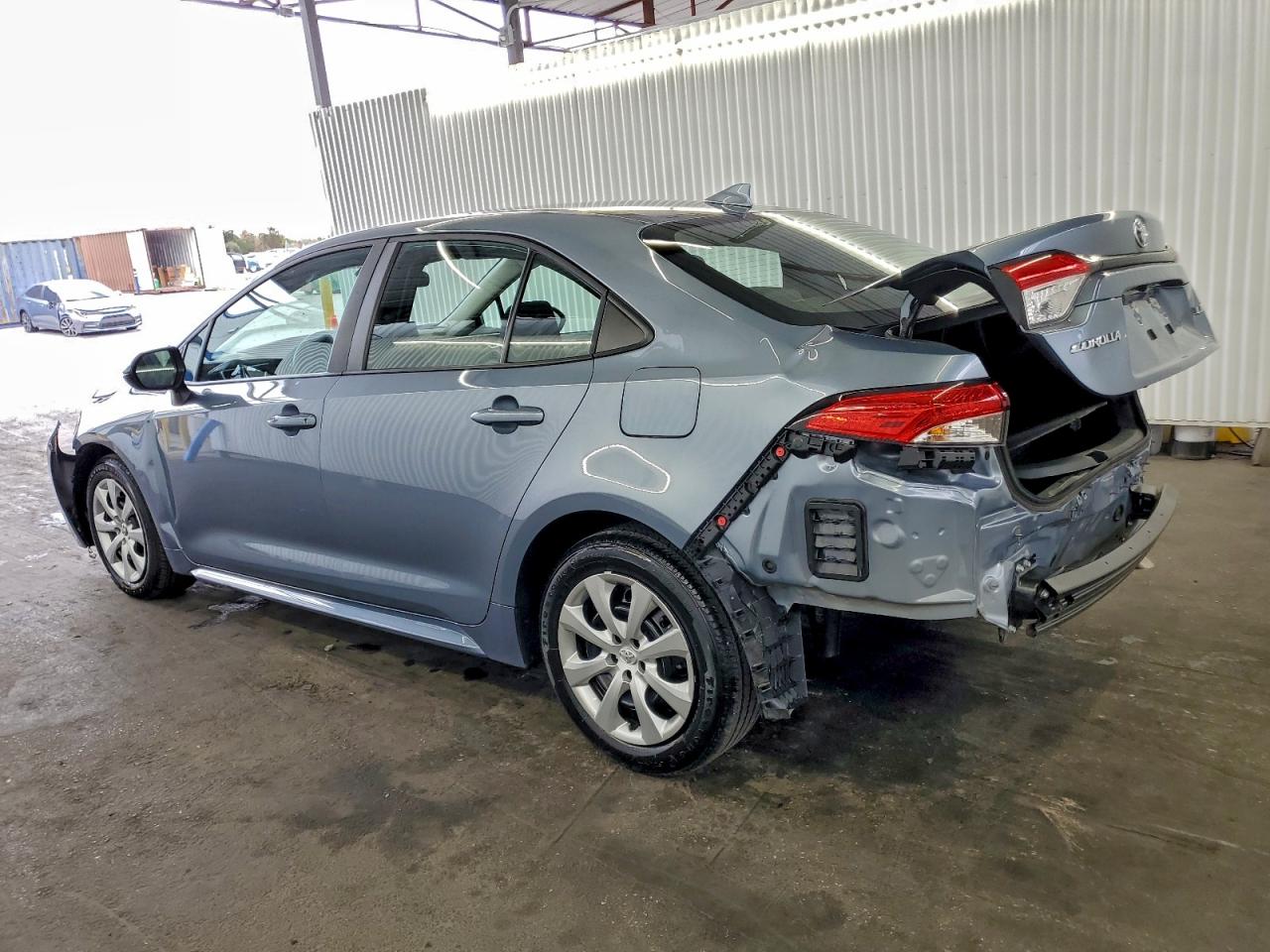 2025 TOYOTA COROLLA LE photo 2