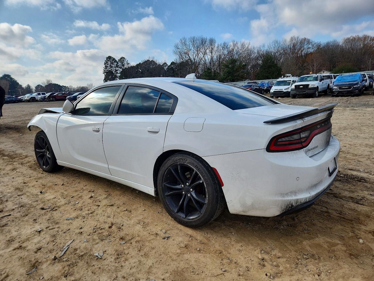 2015 DODGE CHARGER photo 2