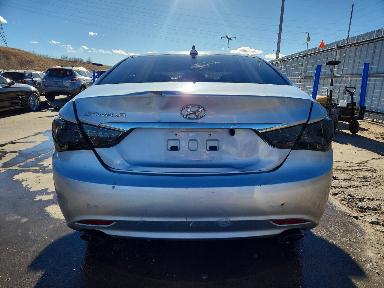 2011 HYUNDAI SONATA SE photo 6
