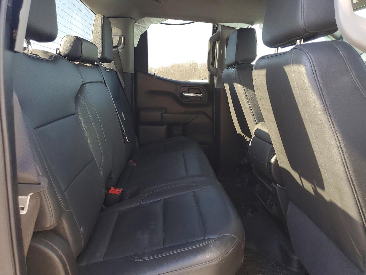 2024 CHEVROLET SILVERADO K1500 photo 10