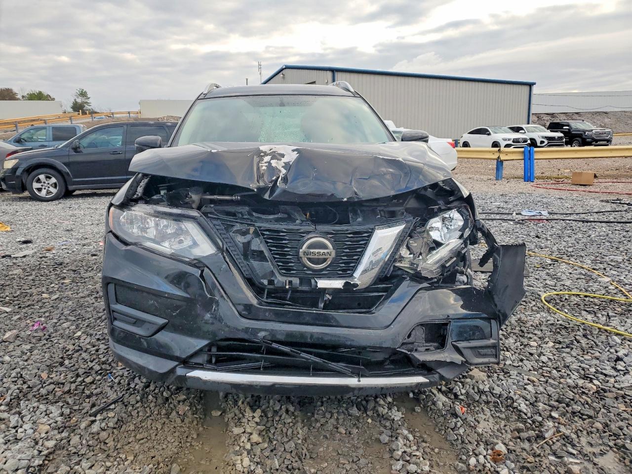 2018 NISSAN ROGUE S photo 5