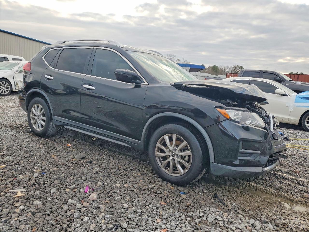 2018 NISSAN ROGUE S photo 4