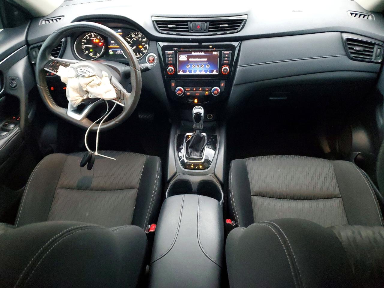 2018 NISSAN ROGUE S photo 8