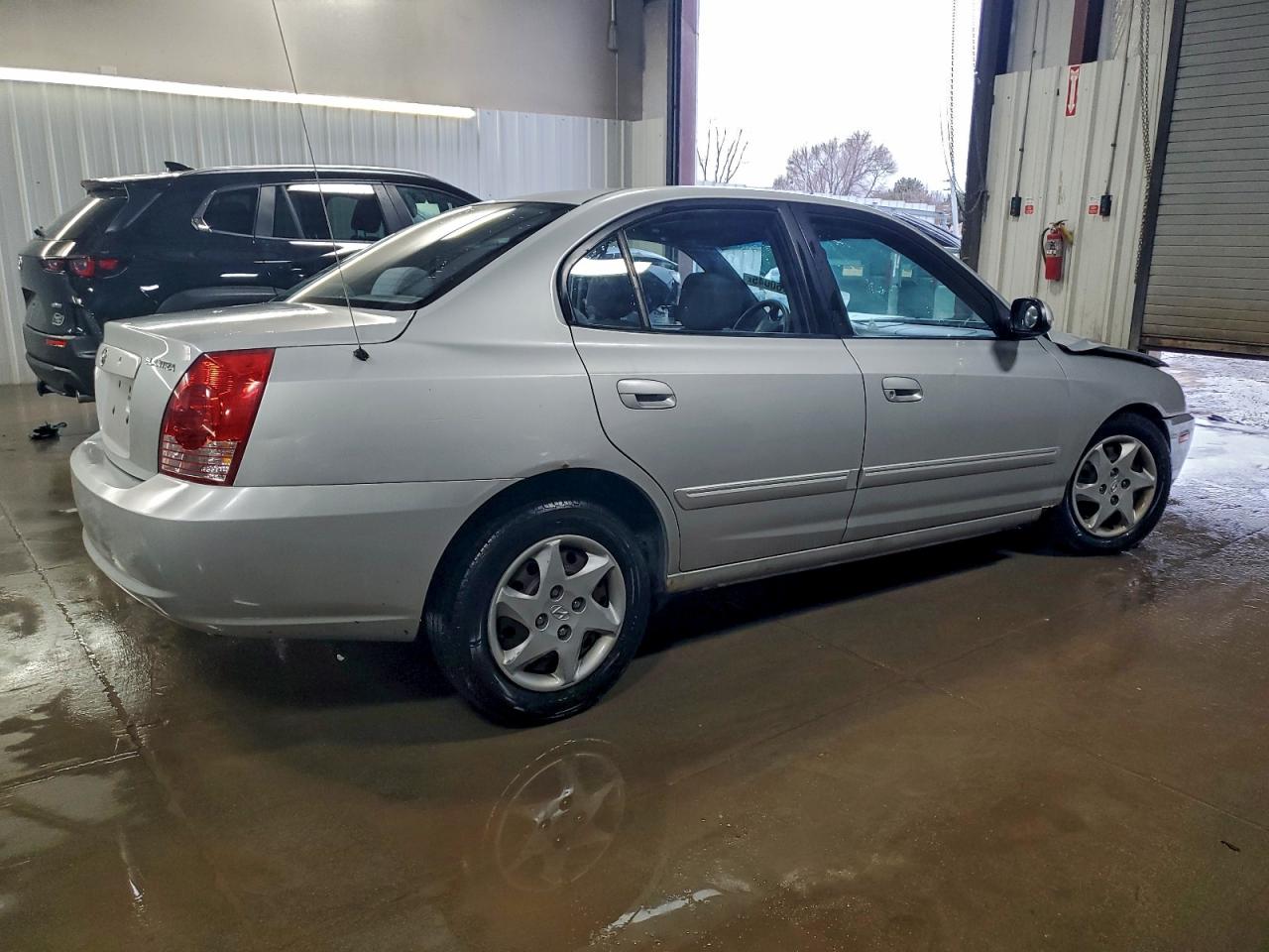 2005 HYUNDAI ELANTRA GLS photo 3