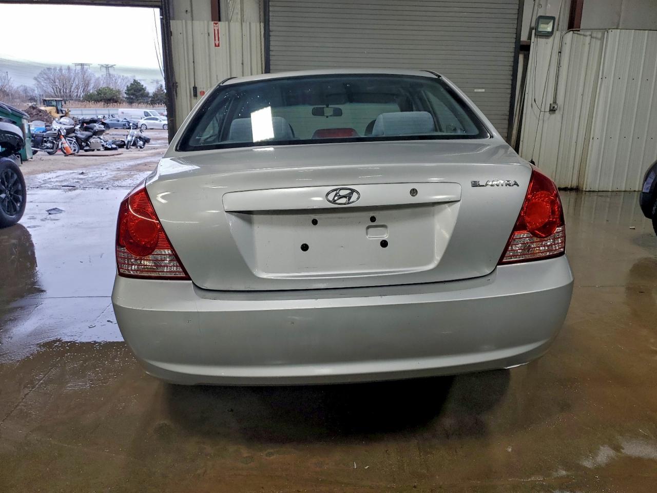 2005 HYUNDAI ELANTRA GLS photo 6