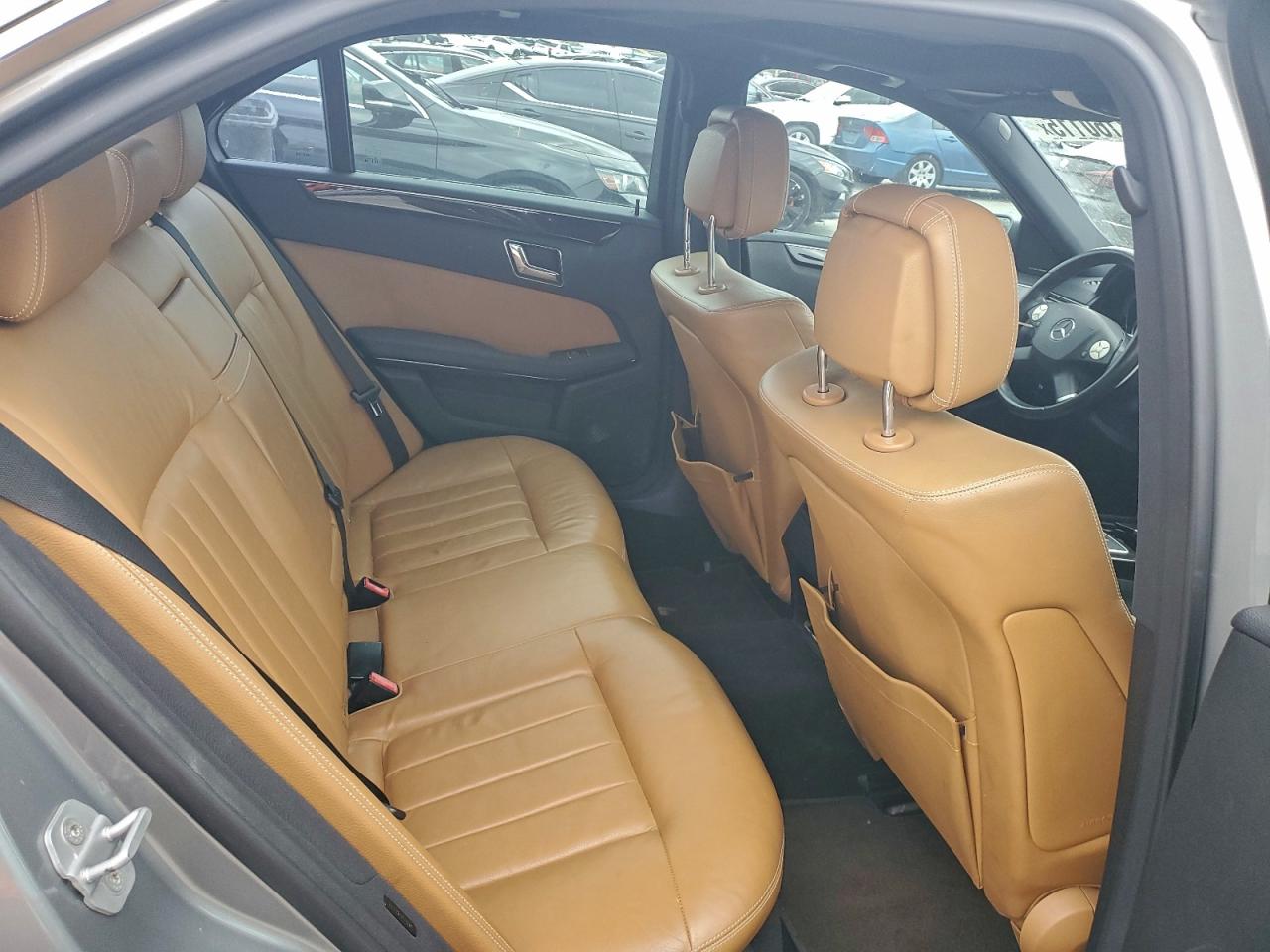 2010 MERCEDES-BENZ E 350 photo 10