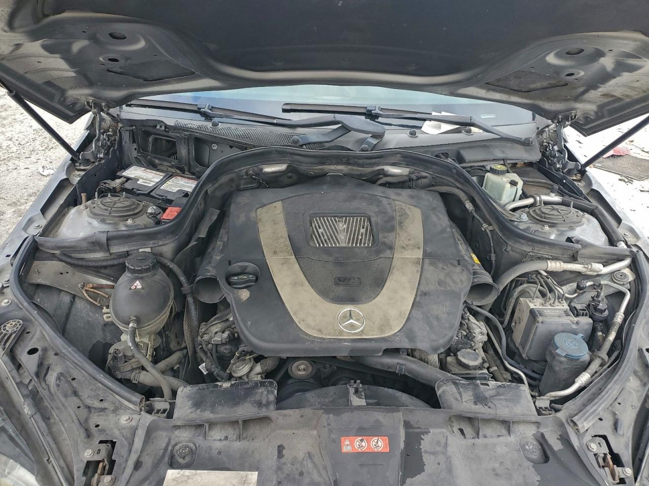 2010 MERCEDES-BENZ E 350 photo 11