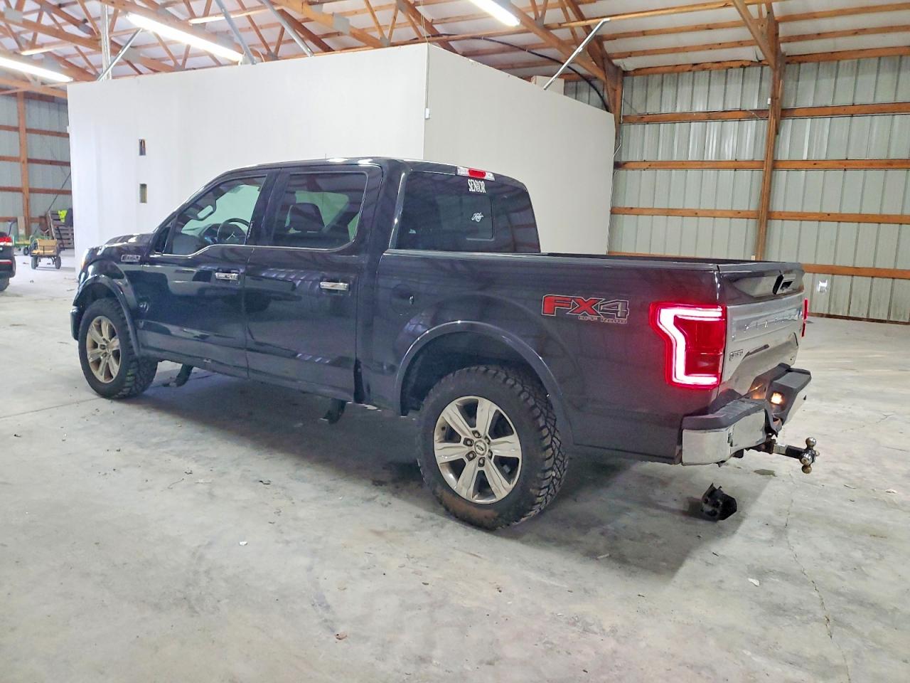 2015 FORD F150 SUPERCREW photo 2