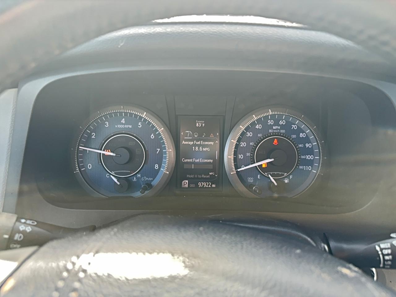 2017 TOYOTA SIENNA XLE photo 8