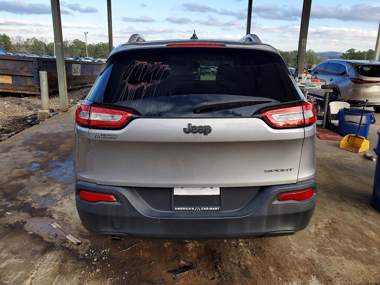 2015 JEEP CHEROKEE SPORT photo 6