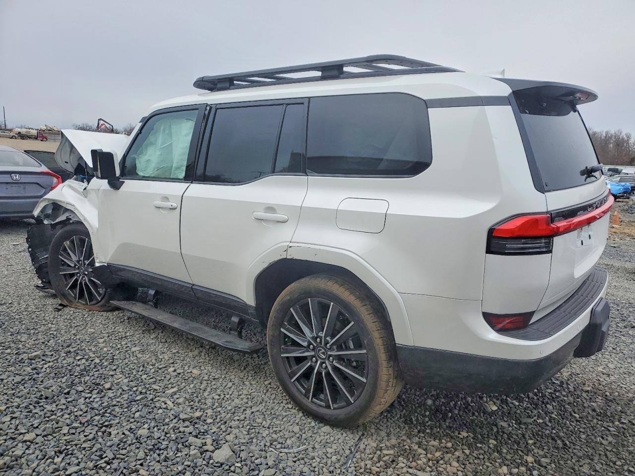2024 LEXUS GX 550 LUXURY photo 2