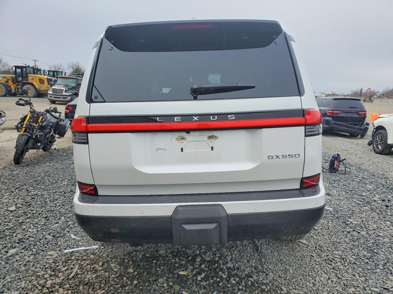 2024 LEXUS GX 550 LUXURY photo 6