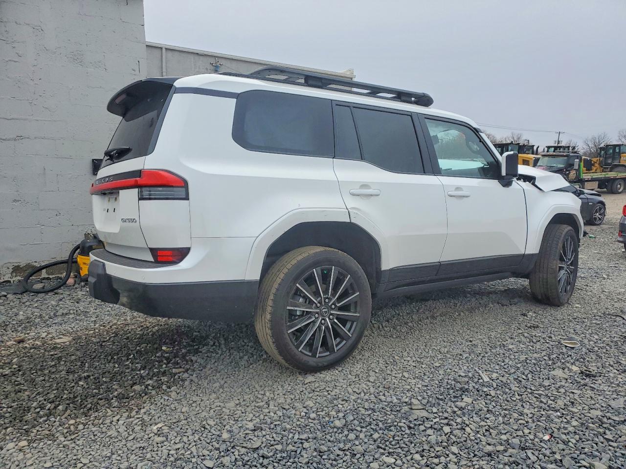 2024 LEXUS GX 550 LUXURY photo 3