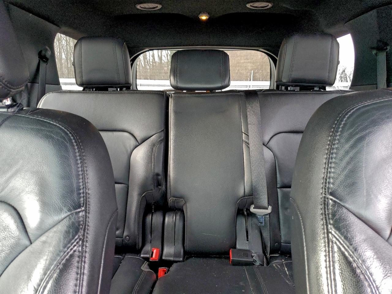 2017 FORD EXPLORER XLT photo 10