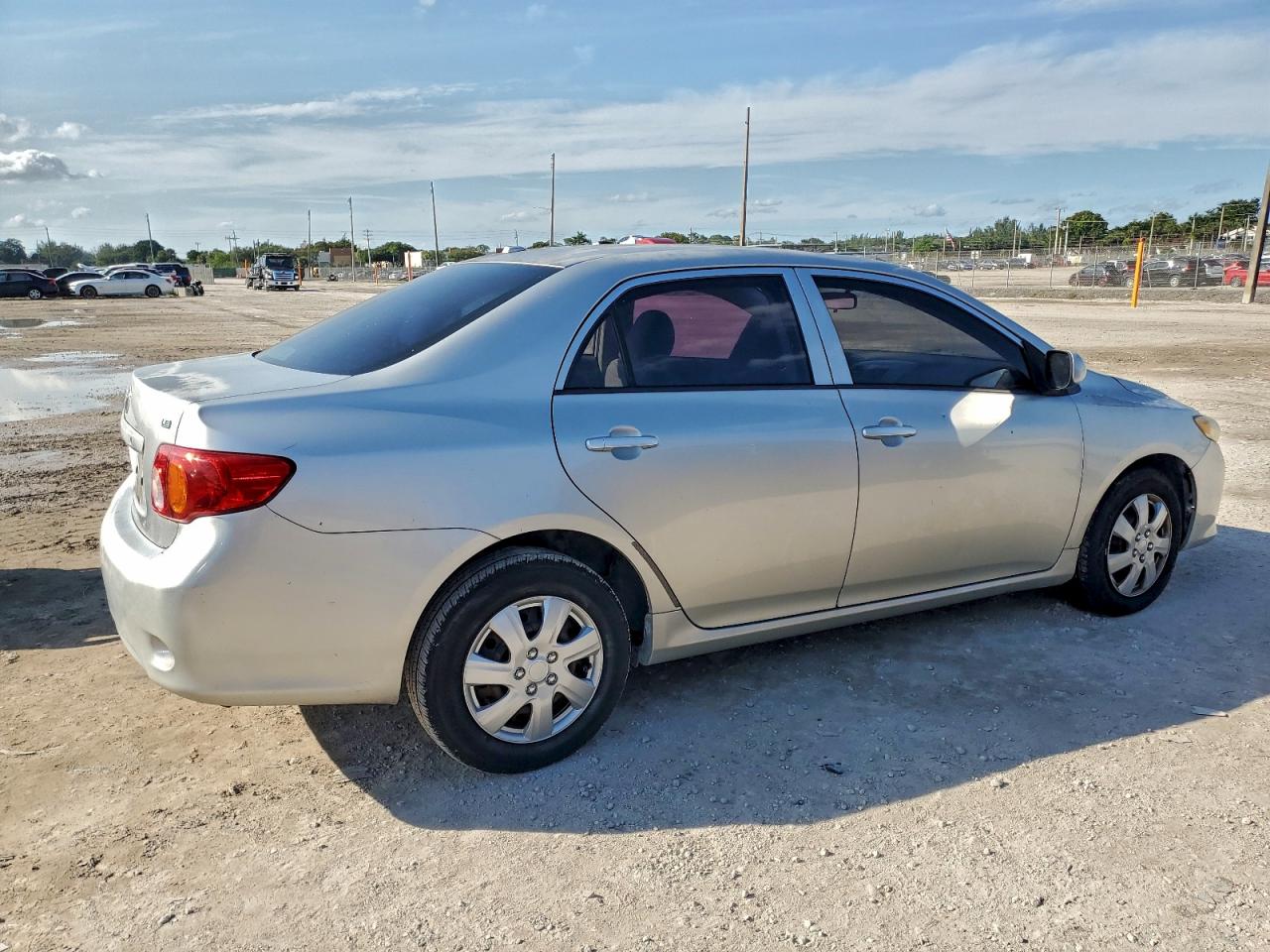 2010 TOYOTA COROLLA BASE photo 3