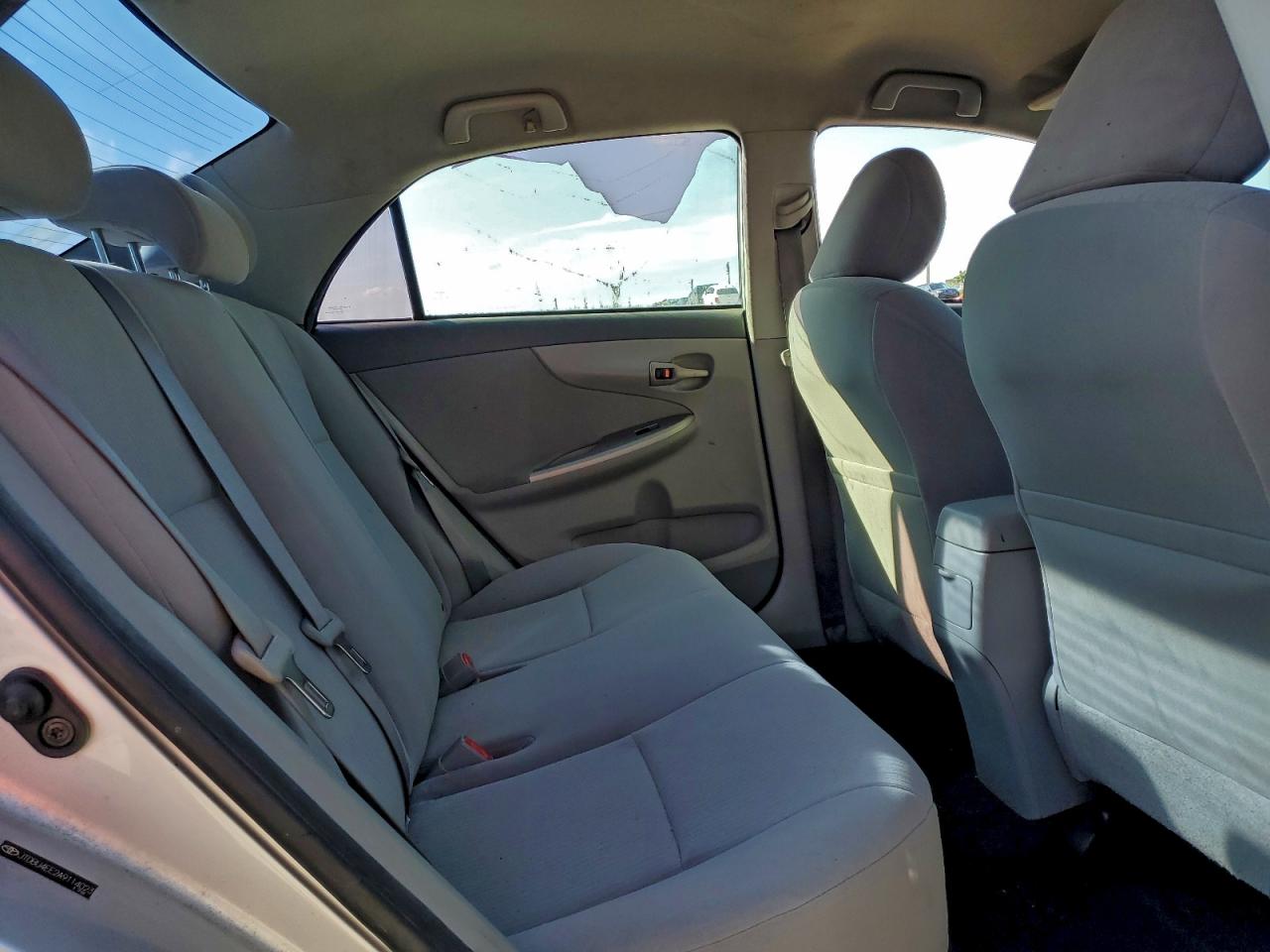 2010 TOYOTA COROLLA BASE photo 10