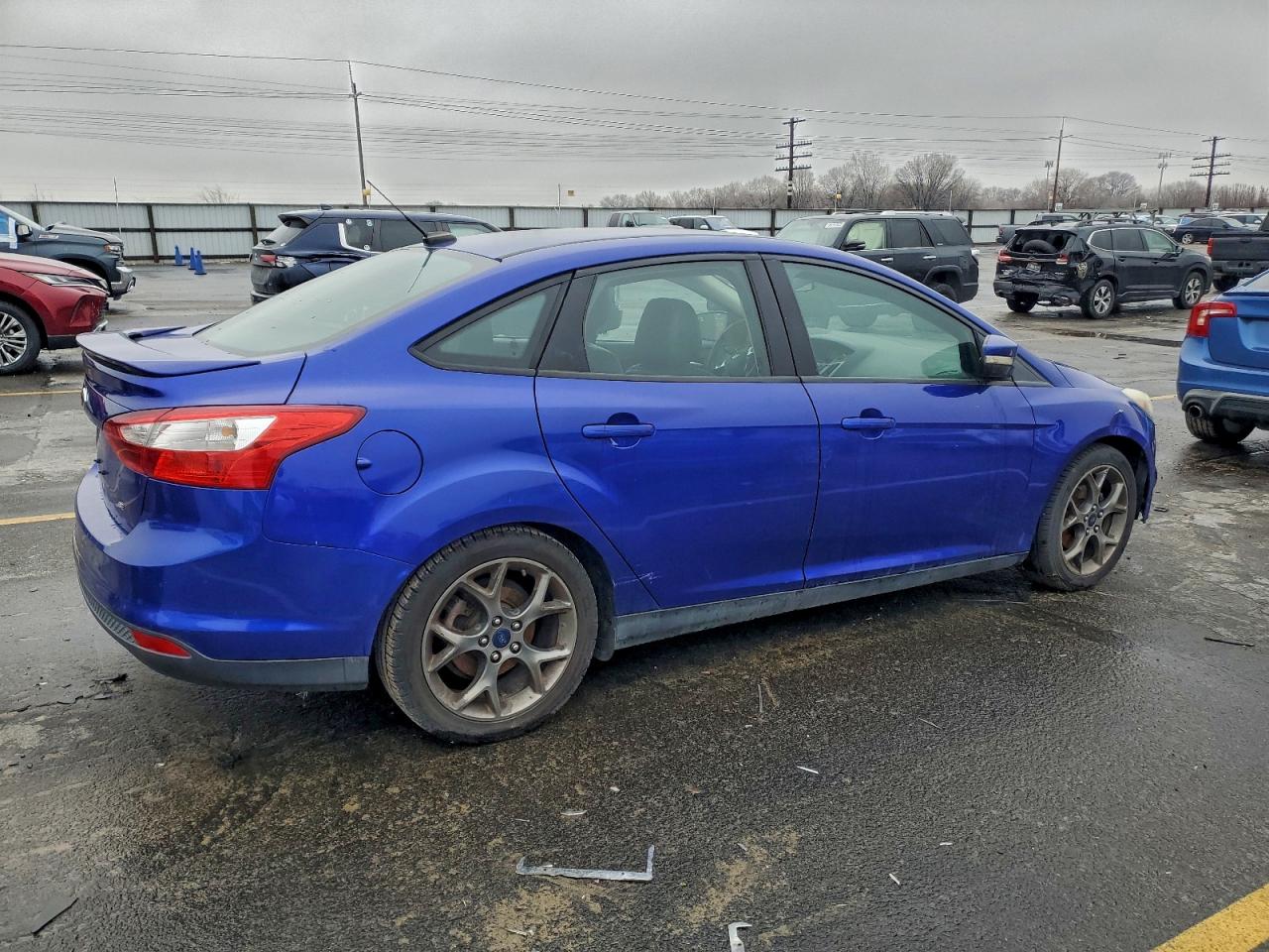 2014 FORD FOCUS SE photo 3