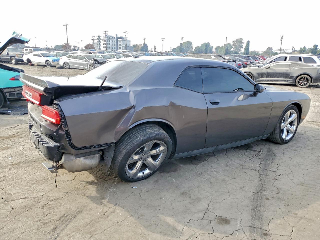 2013 DODGE CHALLENGER SXT photo 3