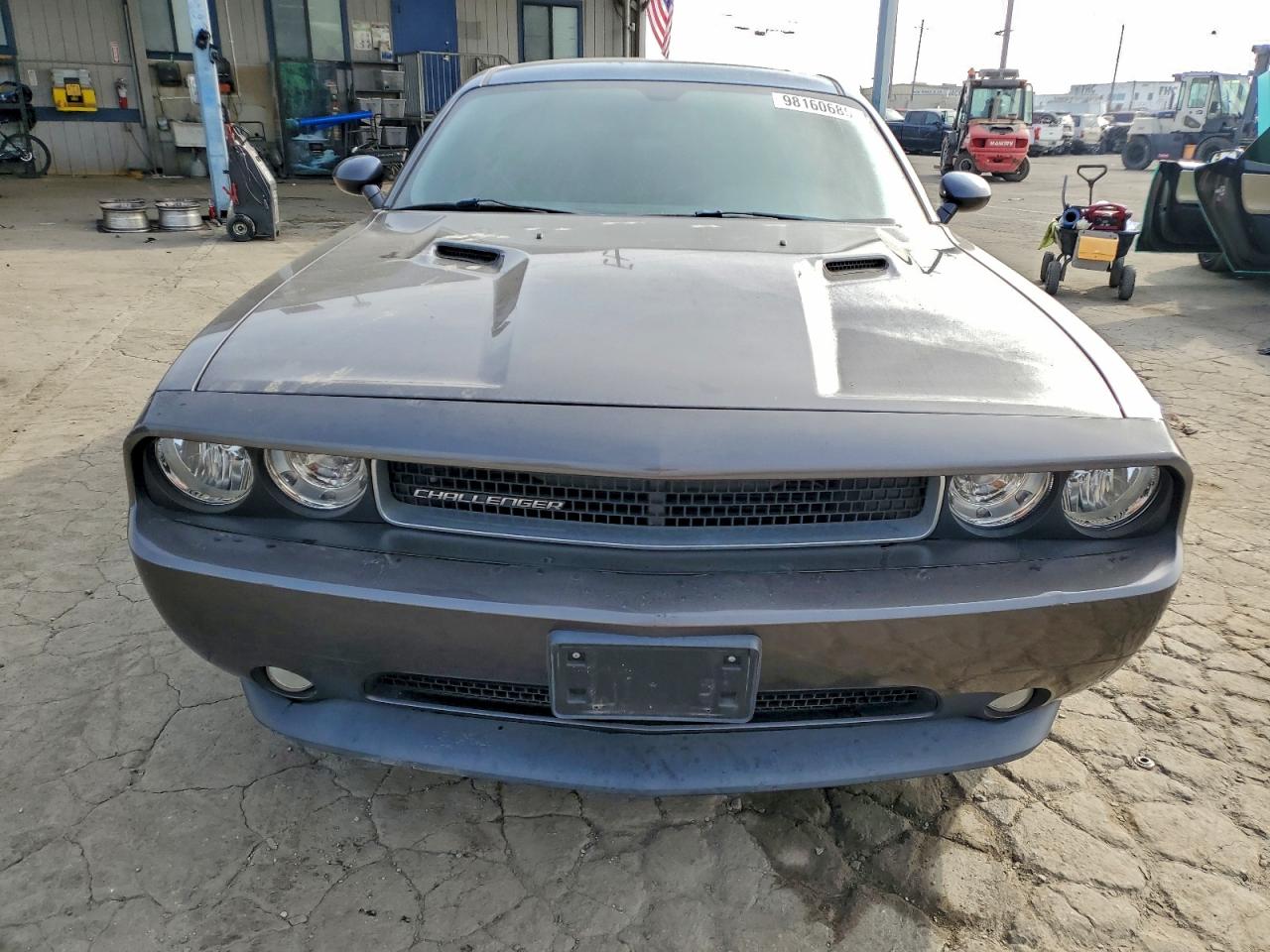 2013 DODGE CHALLENGER SXT photo 5