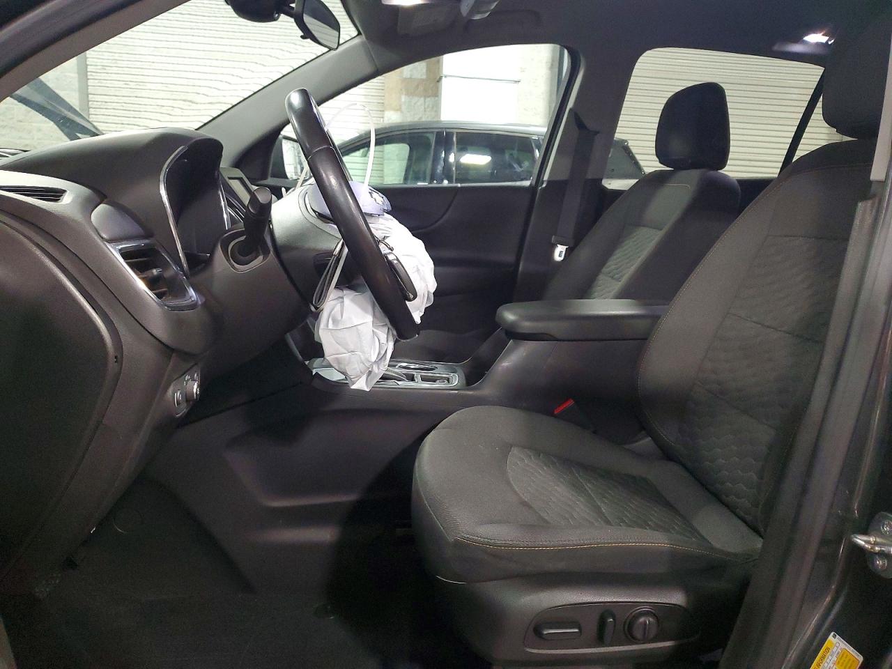 2020 CHEVROLET EQUINOX LT photo 7