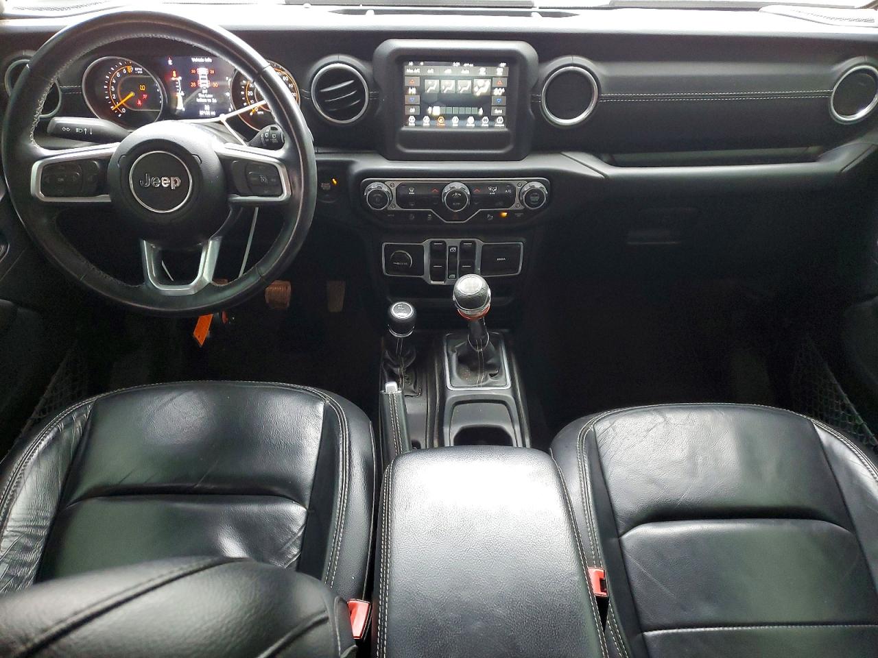 2018 JEEP WRANGLER UNLIMITED SAHARA photo 8