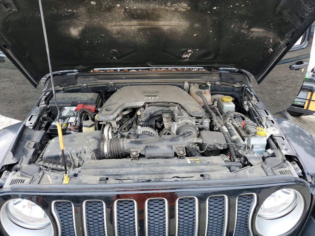 2018 JEEP WRANGLER UNLIMITED SAHARA photo 11