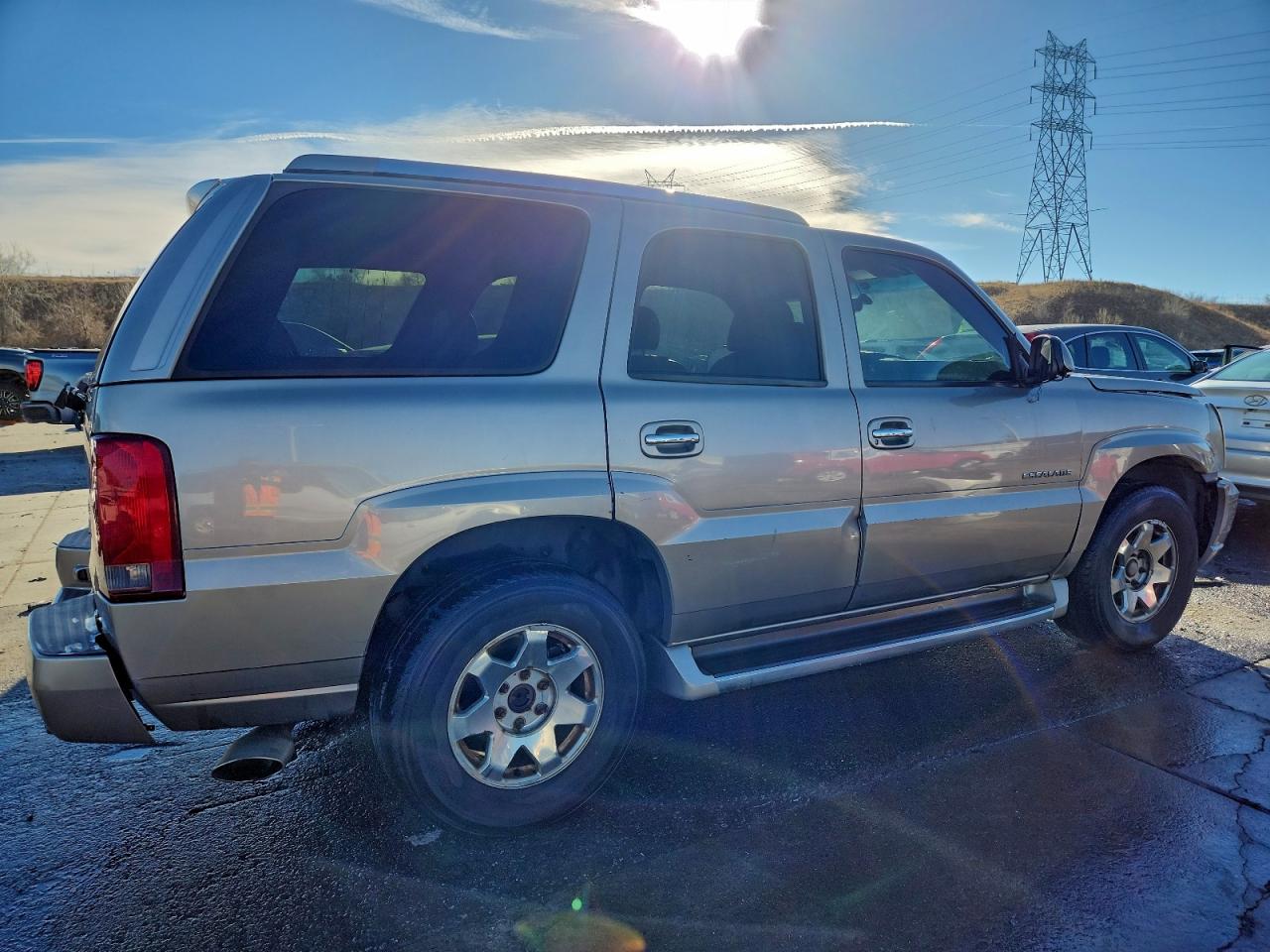 2002 CADILLAC ESCALADE LUXURY photo 3
