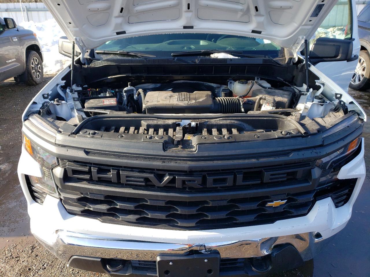 2024 CHEVROLET SILVERADO C1500 photo 11