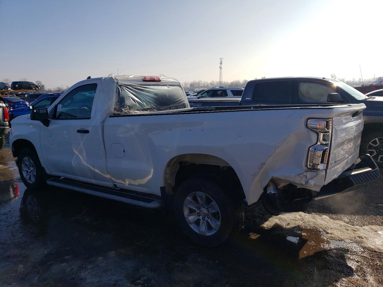 2024 CHEVROLET SILVERADO C1500 photo 2