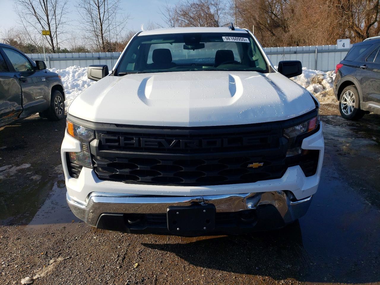 2024 CHEVROLET SILVERADO C1500 photo 5