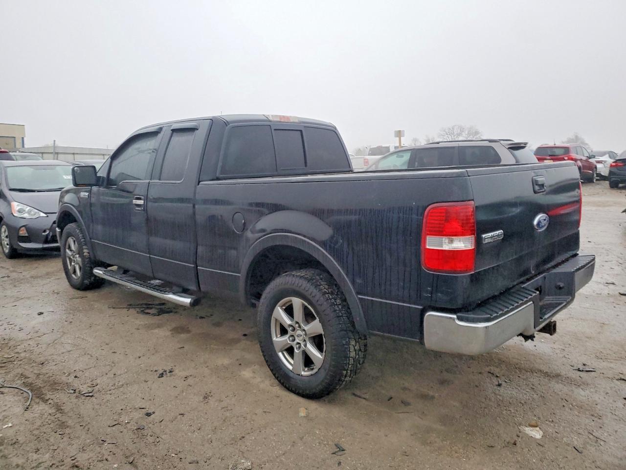 2004 FORD F150 photo 2