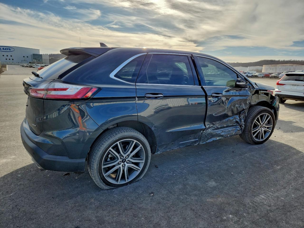 2024 FORD EDGE TITANIUM photo 3