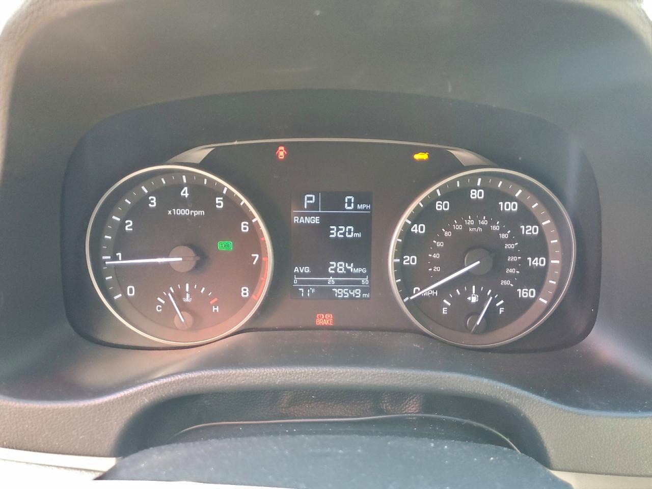 2018 HYUNDAI ELANTRA SE photo 9
