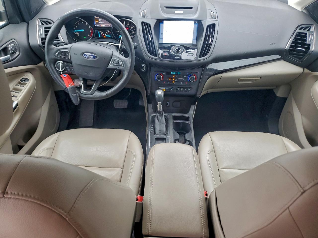 2017 FORD ESCAPE TITANIUM photo 8
