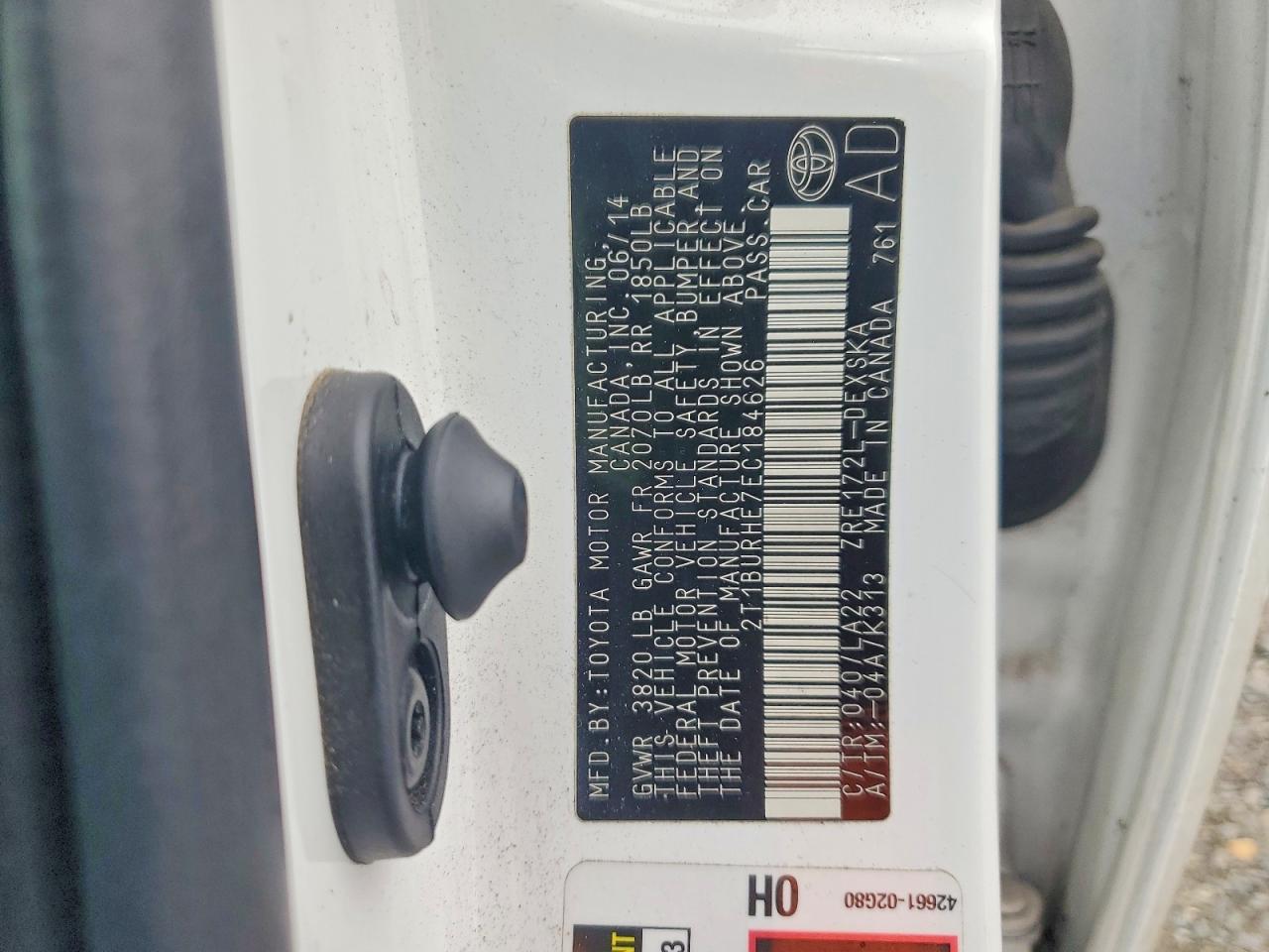 2014 TOYOTA COROLLA L photo 12